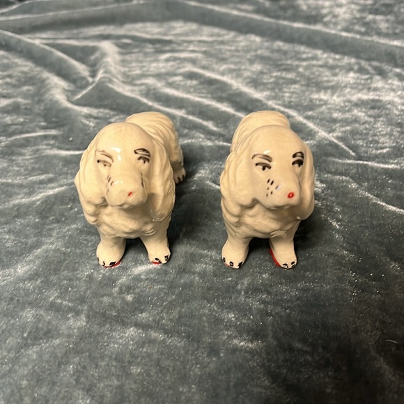 Pair of VTG Dogs - Picture 2 of 5